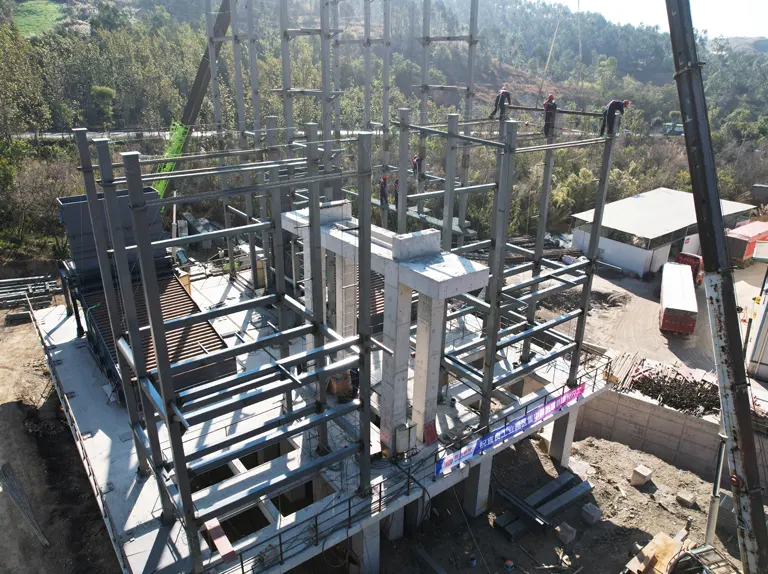 Corner Tube Structure